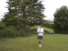 Michael prepares his frisbee throw at Beer youth hostel